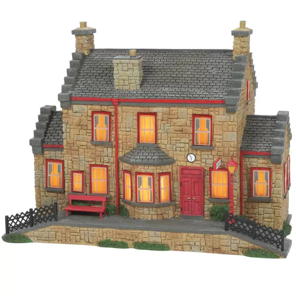 Department 56 Harry Potter Village-Hogsmeade Station